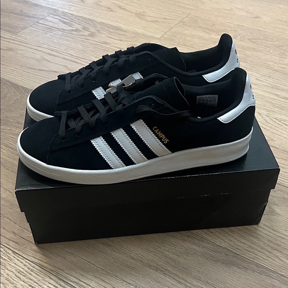 Adidas Men's Black and White Campus Shoes